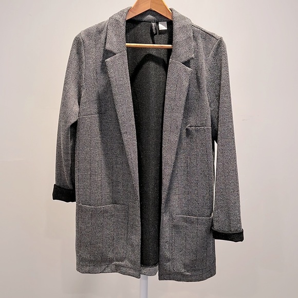 H&M Jackets & Blazers - Women’s Oversized Blazer